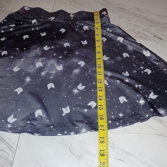 Sailor moon skirt - Picture 3 of 5